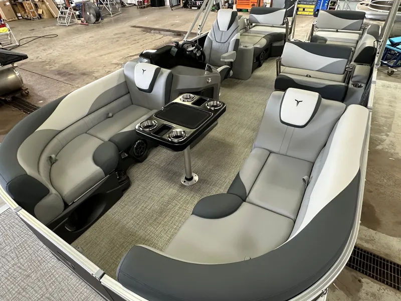 Slide: The Image of Tahoe LTZ 2385 Quad Lounge Shift Flip & Honda 4-Stroke EFI 2025 - 35