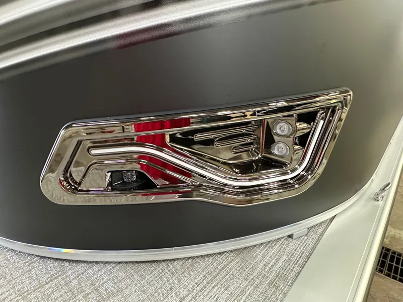 Slide: The Image of Tahoe LTZ 2385 Quad Lounge Shift Flip & Honda 4-Stroke EFI 2025 - 38