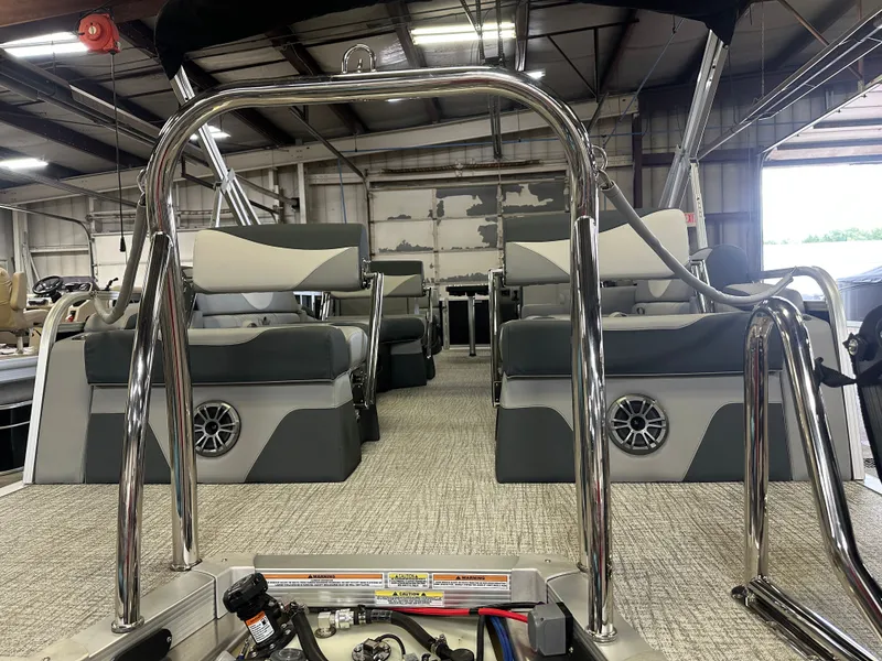 Slide: The Image of Tahoe LTZ 2385 Quad Lounge Shift Flip & Honda 4-Stroke EFI 2025 - 46