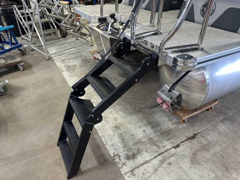 Slide: The Image of Tahoe LTZ 2385 Quad Lounge Shift Flip & Honda 4-Stroke EFI 2025 - 48