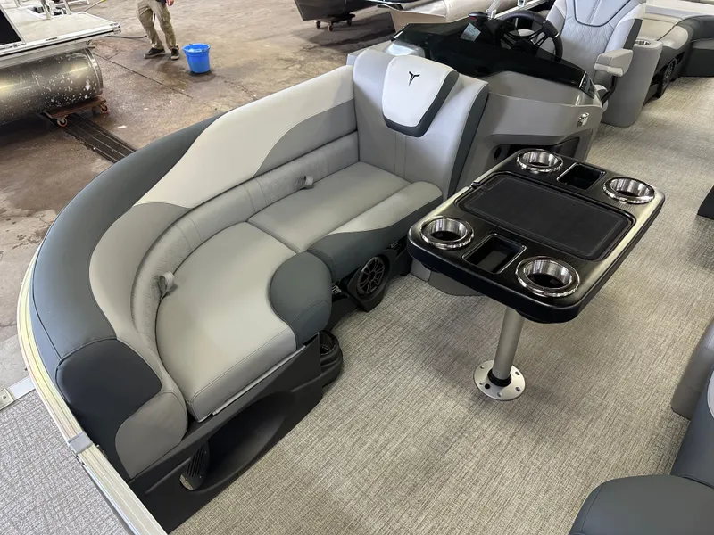 Slide: The Image of Tahoe LTZ 2385 Quad Lounge Shift Flip & Honda 4-Stroke EFI 2025 - 8