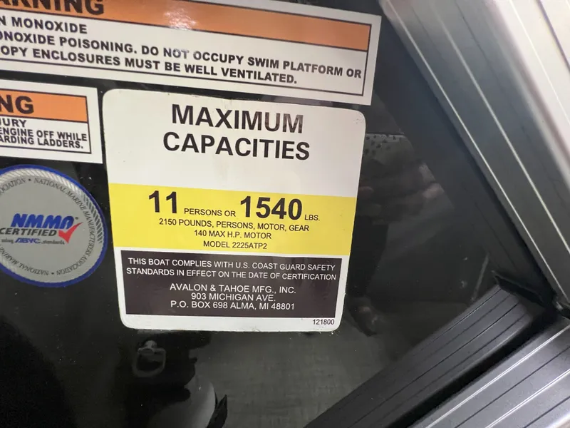 Slide: The Image of Tahoe LTZ 2385 Swingback (VRB) & Honda 4-Stroke EFI 2025 - 15