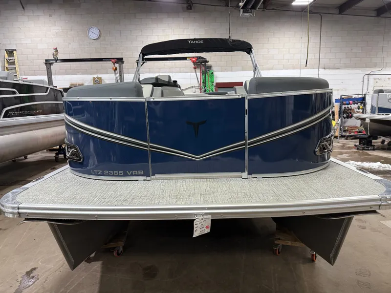 Slide: The Image of Tahoe LTZ 2385 Swingback (VRB) & Honda 4-Stroke EFI 2025 - 34