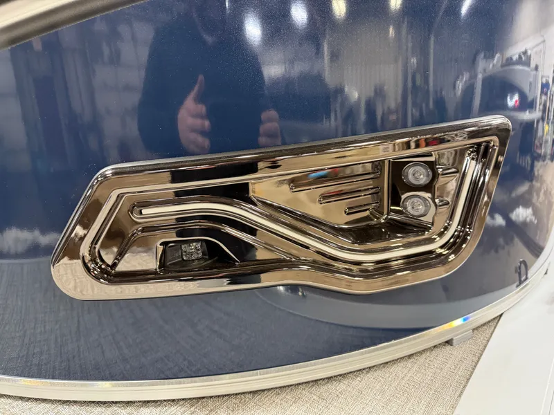 Slide: The Image of Tahoe LTZ 2385 Swingback (VRB) & Honda 4-Stroke EFI 2025 - 35