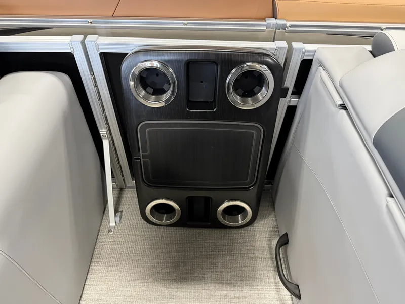 Slide: The Image of Tahoe LTZ 2385 Swingback (VRL) & Honda 4-Stroke EFI 2025 - 16