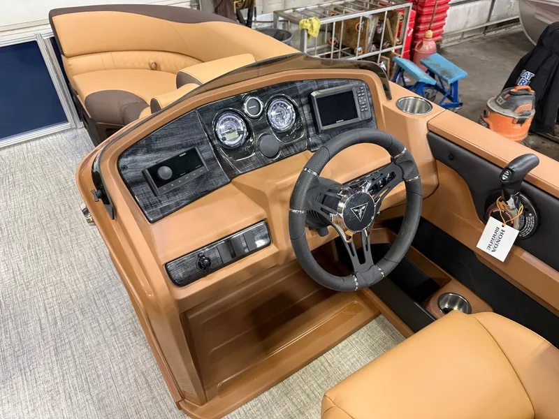 Slide: The Image of Tahoe LTZ 2385 Swingback (VRL) & Honda 4-Stroke EFI 2025 - 12