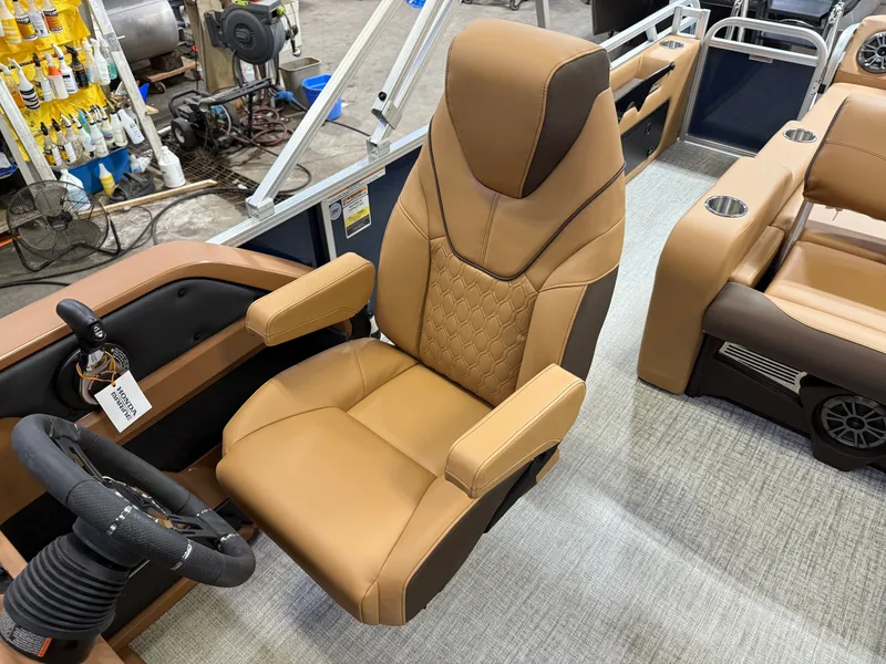 Slide: The Image of Tahoe LTZ 2385 Swingback (VRL) & Honda 4-Stroke EFI 2025 - 17