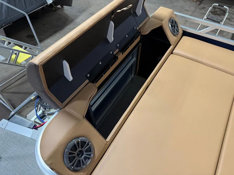 Slide: The Image of Tahoe LTZ 2385 Swingback (VRL) & Honda 4-Stroke EFI 2025 - 24