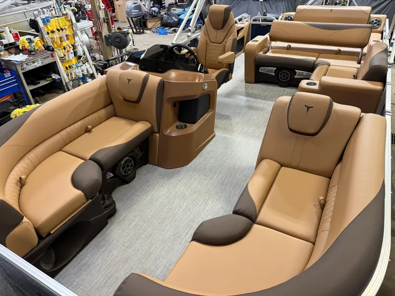 Slide: The Image of Tahoe LTZ 2385 Swingback (VRL) & Honda 4-Stroke EFI 2025 - 36