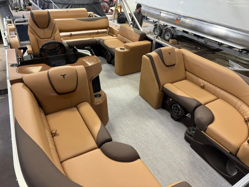 Slide: The Image of Tahoe LTZ 2385 Swingback (VRL) & Honda 4-Stroke EFI 2025 - 37