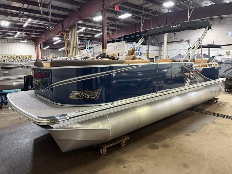 Slide: The Image of Tahoe LTZ 2385 Swingback (VRL) & Honda 4-Stroke EFI 2025 - 43