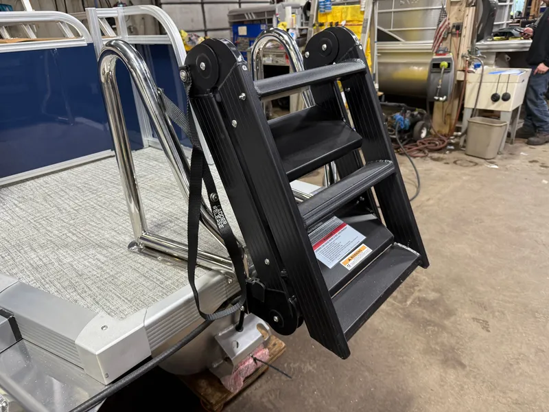 Slide: The Image of Tahoe LTZ 2385 Swingback (VRL) & Honda 4-Stroke EFI 2025 - 49