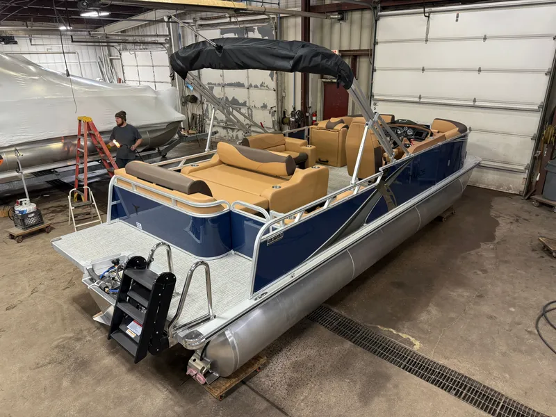 Slide: The Image of Tahoe LTZ 2385 Swingback (VRL) & Honda 4-Stroke EFI 2025 - 52