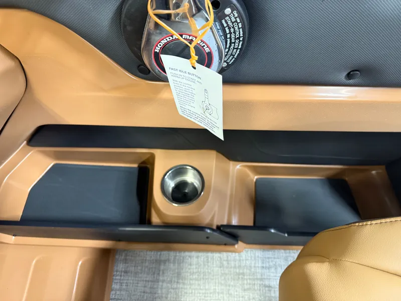 Slide: The Image of Tahoe LTZ 2385 Swingback (VRL) & Honda 4-Stroke EFI 2025 - 18