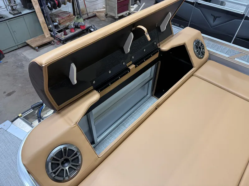 Slide: The Image of Tahoe LTZ 2385 Swingback (VRL) & Honda 4-Stroke EFI 2025 - 24