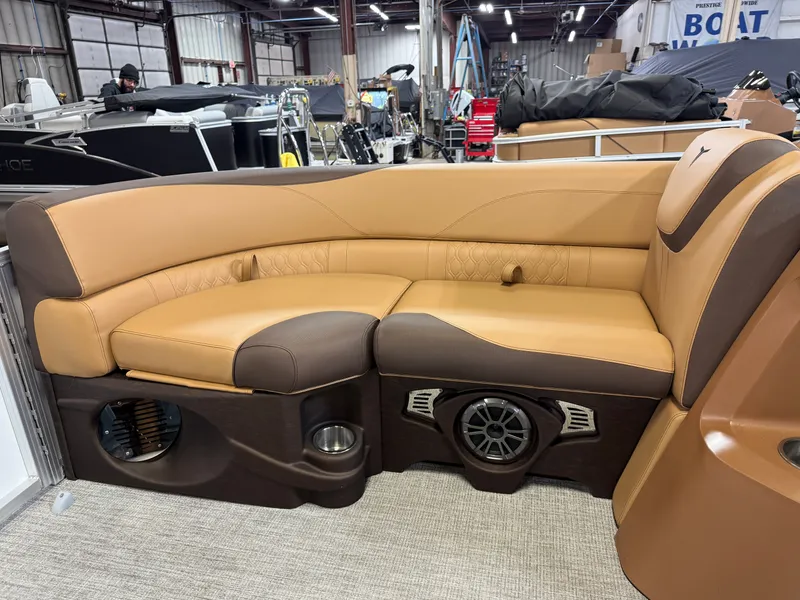 Slide: The Image of Tahoe LTZ 2385 Swingback (VRL) & Honda 4-Stroke EFI 2025 - 35