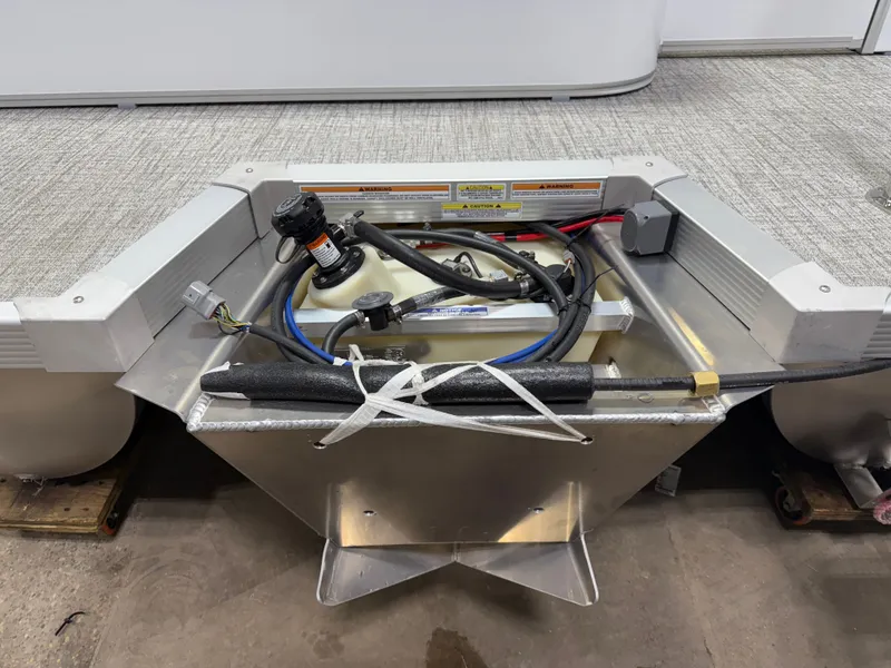 Slide: The Image of Tahoe LTZ 2385 Swingback (VRL) & Honda 4-Stroke EFI 2025 - 44