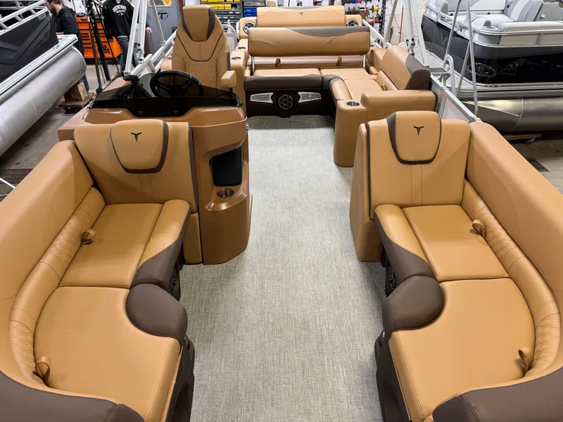 Slide: The Image of Tahoe LTZ 2385 Swingback (VRL) & Honda 4-Stroke EFI 2025 - 9