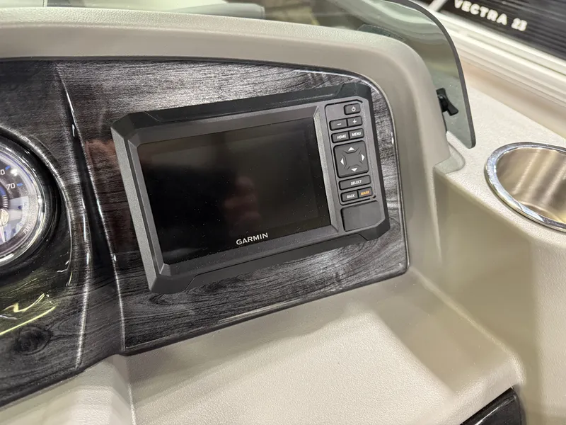 Slide: The Image of Tahoe LTZ 2385 Swingback (VRL) & Honda 4-Stroke EFI 2025 - 14