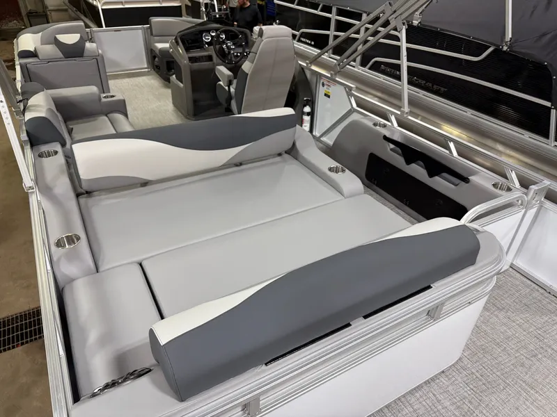 Slide: The Image of Tahoe LTZ 2385 Swingback (VRL) & Honda 4-Stroke EFI 2025 - 21