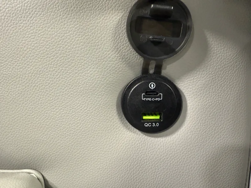 Slide: The Image of Tahoe LTZ 2385 Swingback (VRL) & Honda 4-Stroke EFI 2025 - 25