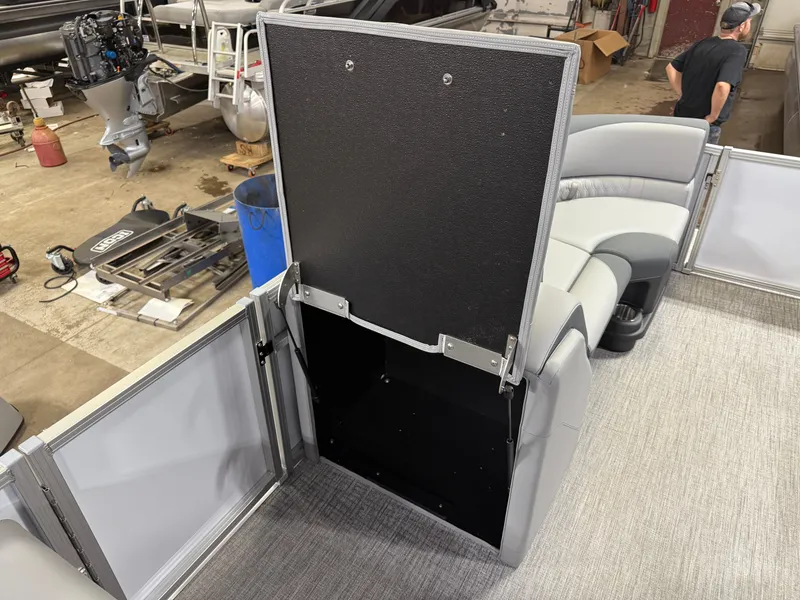 Slide: The Image of Tahoe LTZ 2385 Swingback (VRL) & Honda 4-Stroke EFI 2025 - 27