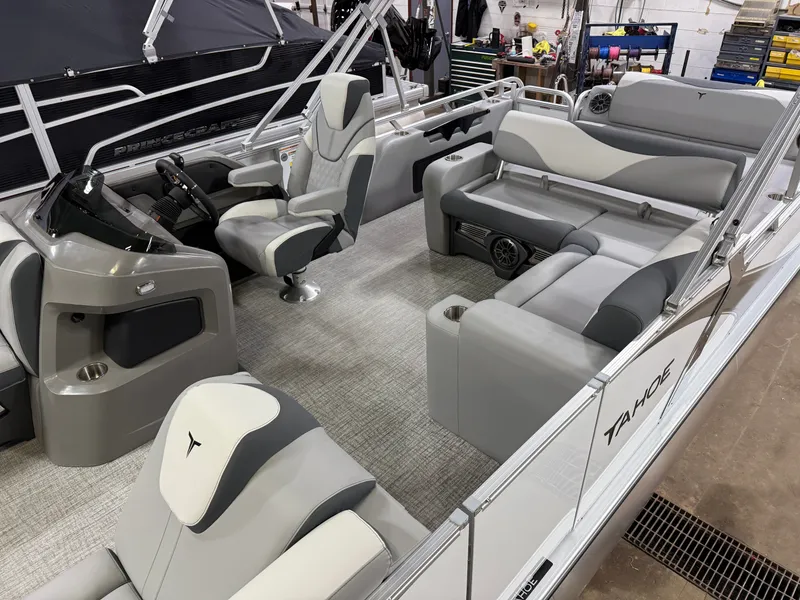 Slide: The Image of Tahoe LTZ 2385 Swingback (VRL) & Honda 4-Stroke EFI 2025 - 3