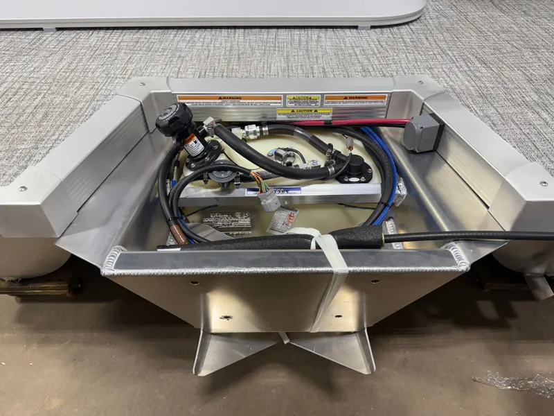 Slide: The Image of Tahoe LTZ 2385 Swingback (VRL) & Honda 4-Stroke EFI 2025 - 44