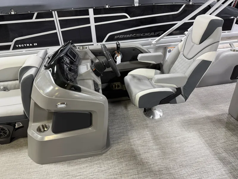 Slide: The Image of Tahoe LTZ 2385 Swingback (VRL) & Honda 4-Stroke EFI 2025 - 9