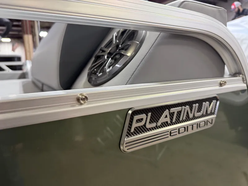 Slide: The Image of Tahoe LTZ 2385 Swingback (VRL) & Honda 4-Stroke EFI 2025 - 40