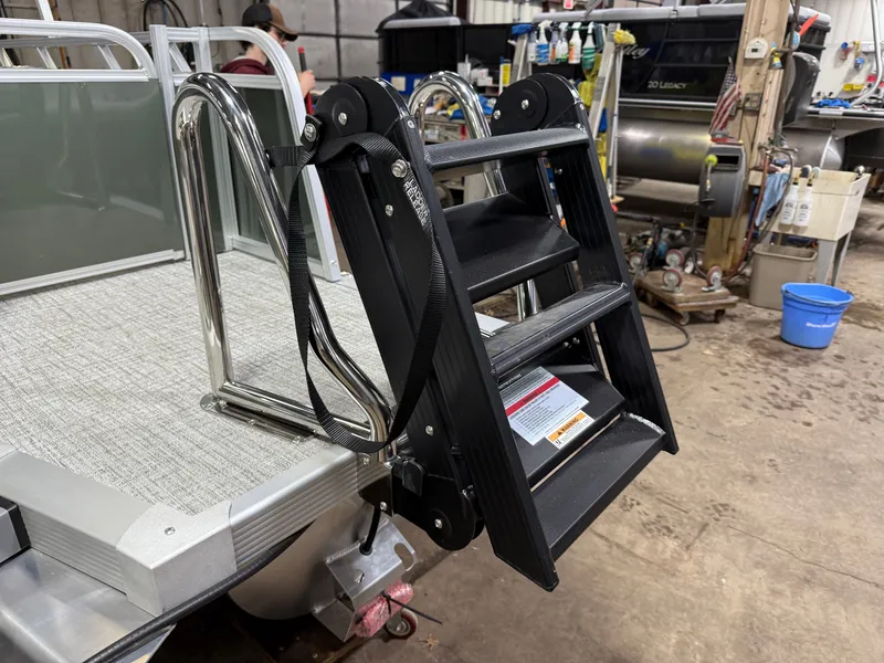 Slide: The Image of Tahoe LTZ 2385 Swingback (VRL) & Honda 4-Stroke EFI 2025 - 43