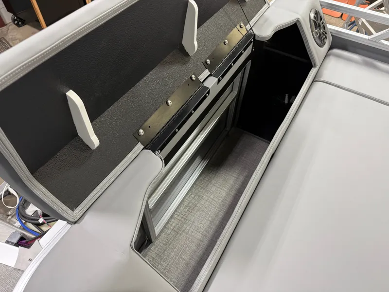 Slide: The Image of Tahoe LTZ 2385 Swingback (VRL) Pontoon & Honda 4-Stroke EFI 2025 - 26