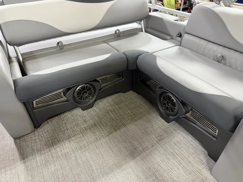 Slide: The Image of Tahoe LTZ 2385 Swingback (VRL) Pontoon & Honda 4-Stroke EFI 2025 - 29