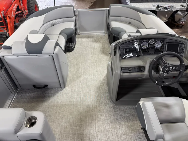 Slide: The Image of Tahoe LTZ 2385 Swingback (VRL) Pontoon & Honda 4-Stroke EFI 2025 - 32