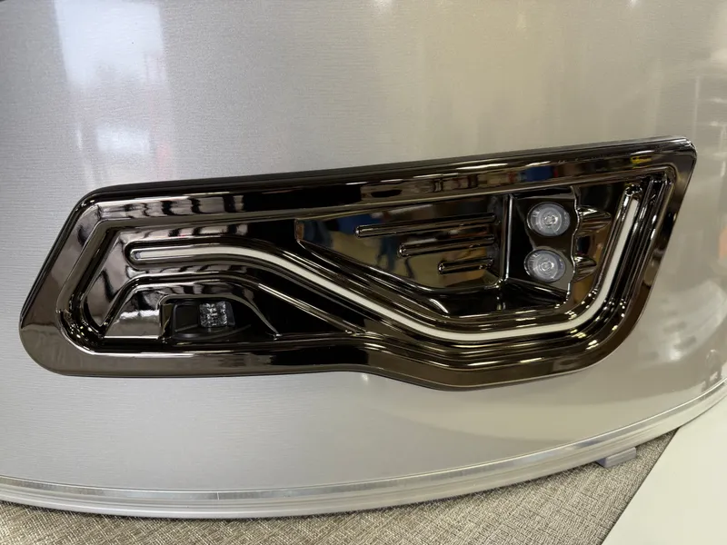 Slide: The Image of Tahoe LTZ 2385 Swingback (VRL) Pontoon & Honda 4-Stroke EFI 2025 - 37