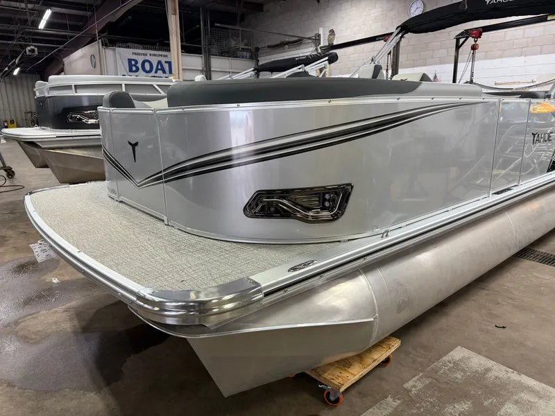 Slide: The Image of Tahoe LTZ 2385 Swingback (VRL) Pontoon & Honda 4-Stroke EFI 2025 - 39