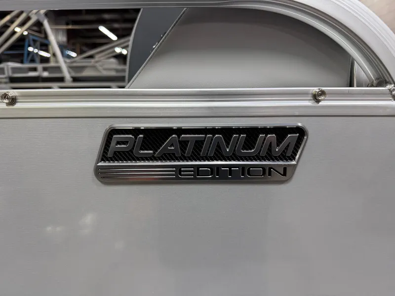 Slide: The Image of Tahoe LTZ 2385 Swingback (VRL) Pontoon & Honda 4-Stroke EFI 2025 - 42