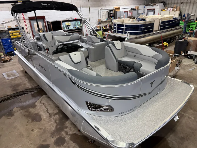 Slide: The Image of Tahoe LTZ 2385 Swingback (VRL) Pontoon & Honda 4-Stroke EFI 2025 - 51