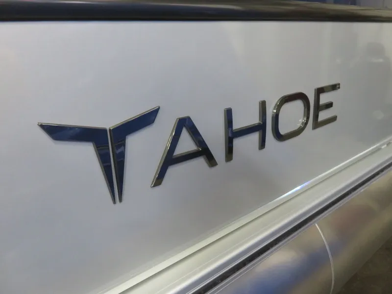 Slide: The Image of Tahoe Cascade 2385 Swingback (VRB) & Honda 4-Stroke EFI 2024 - 51