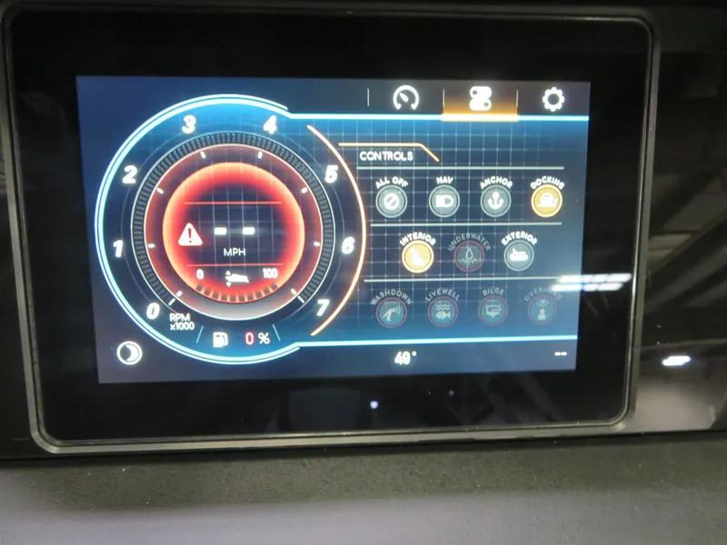 Slide: The Image of Tahoe Cascade 115HP VRB 2385 Swingback Pontoon 2024 - 17