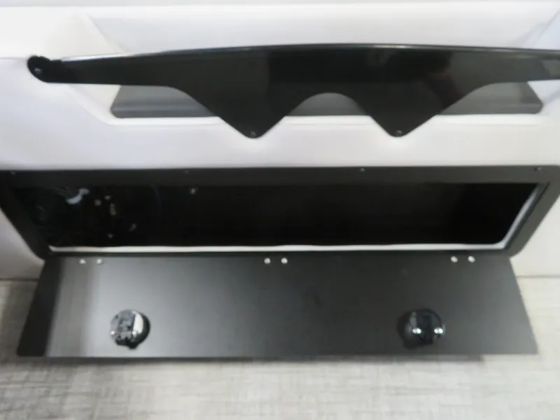 Slide: The Image of Tahoe Cascade 115HP VRB 2385 Swingback Pontoon 2024 - 26