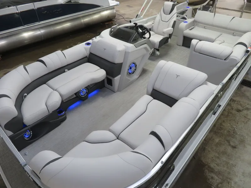 Slide: The Image of Tahoe Cascade 115HP VRB 2385 Swingback Pontoon 2024 - 3