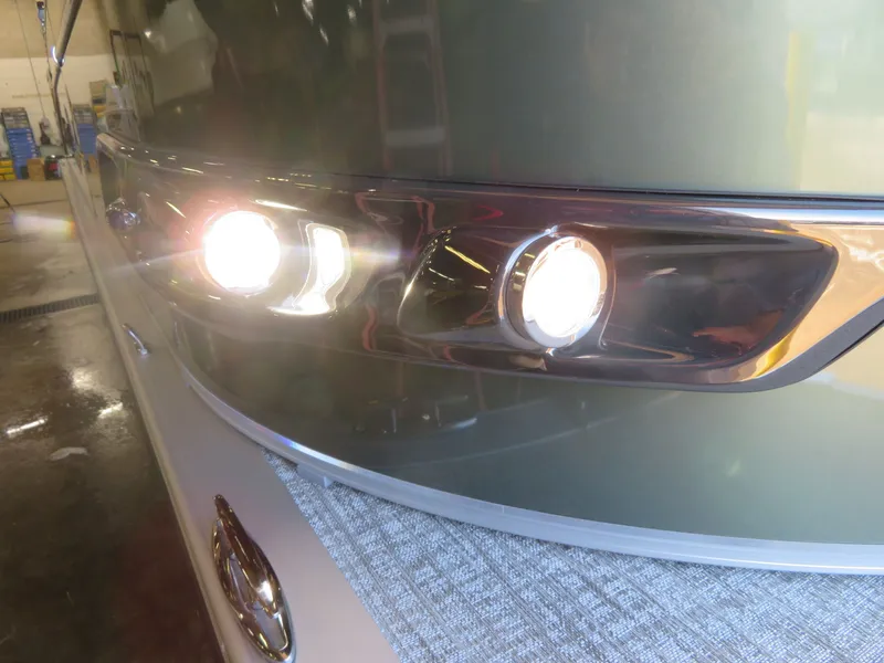 Slide: The Image of Tahoe Cascade 2385 Swingback (VRB) & Honda 115HP 4-Stroke EFI 2024 - 51