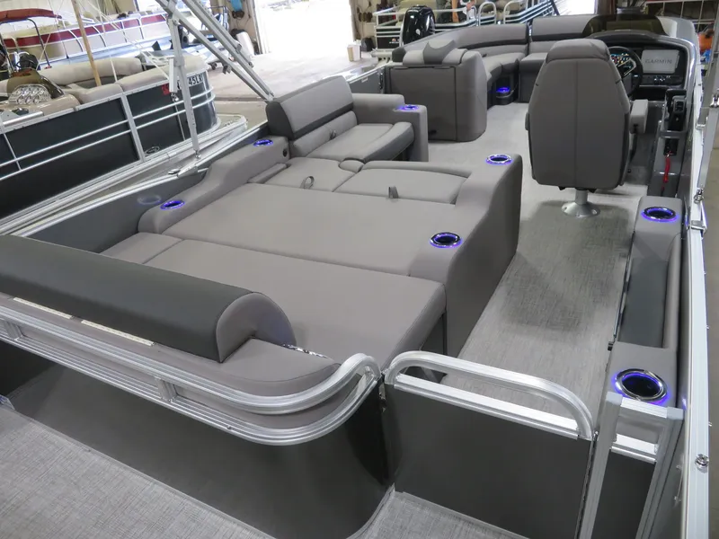 Slide: The Image of Tahoe Cascade 2385 VRL Swingback & Honda 140HP 4-Stroke EFI 2024 - 19