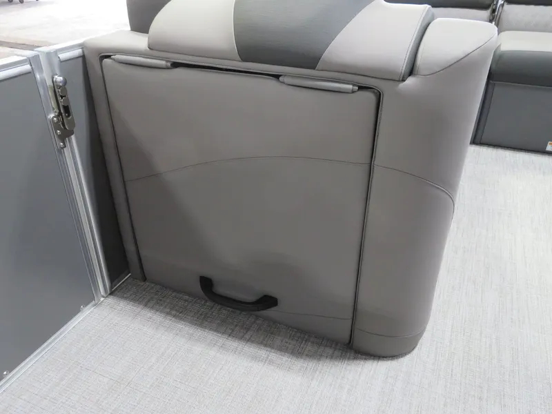 Slide: The Image of Tahoe Cascade 2385 VRL Swingback & Honda 140HP 4-Stroke EFI 2024 - 45