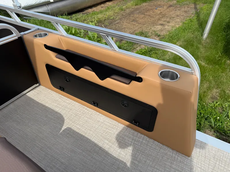 Slide: The Image of Tahoe LTZ 2385 Swingback (VRB) & Honda 4-Stroke EFI 2025 - 23