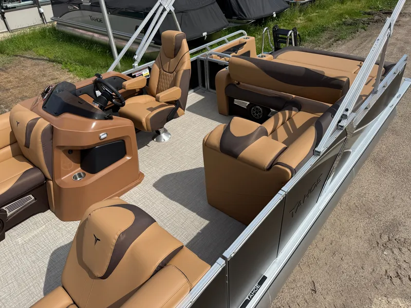 Slide: The Image of Tahoe LTZ 2385 Swingback (VRB) & Honda 4-Stroke EFI 2025 - 3