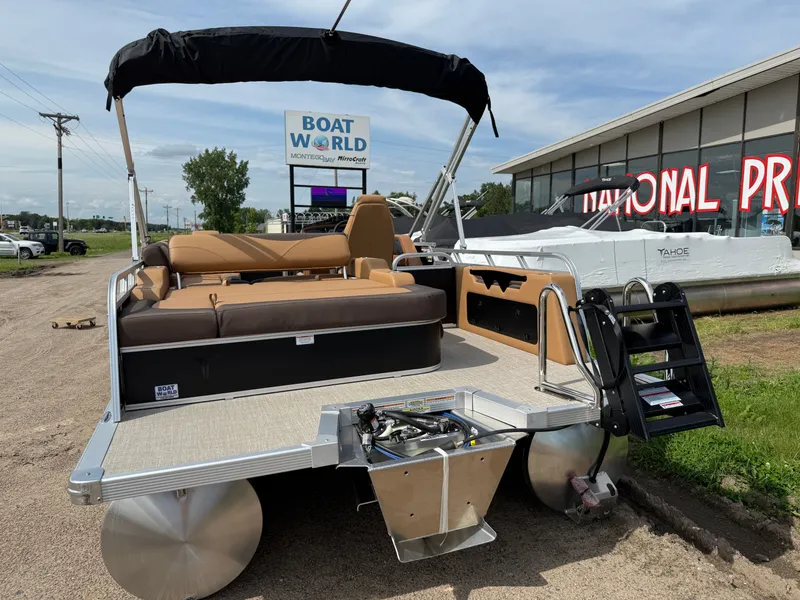 Slide: The Image of Tahoe LTZ 2385 Swingback (VRB) & Honda 4-Stroke EFI 2025 - 44