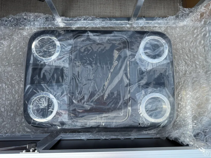 Slide: The Image of Tahoe LTZ 2385 VRB Swingback (VRB) & Honda 4-Stroke EFI 2025 - 29