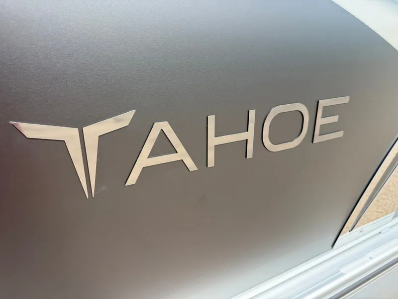 Slide: The Image of Tahoe LTZ 2385 VRB Swingback (VRB) & Honda 4-Stroke EFI 2025 - 36